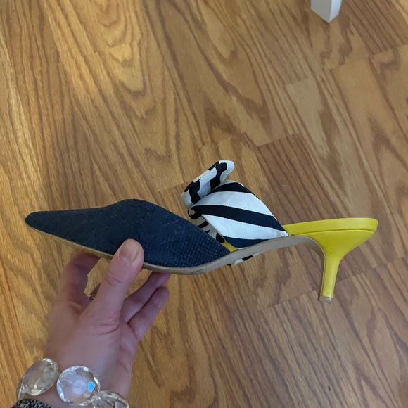 CAbi  nautical style bow kitten heels yellow navy size 8 - Picture 4 of 4